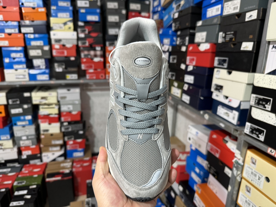 New Balance NB 2002R